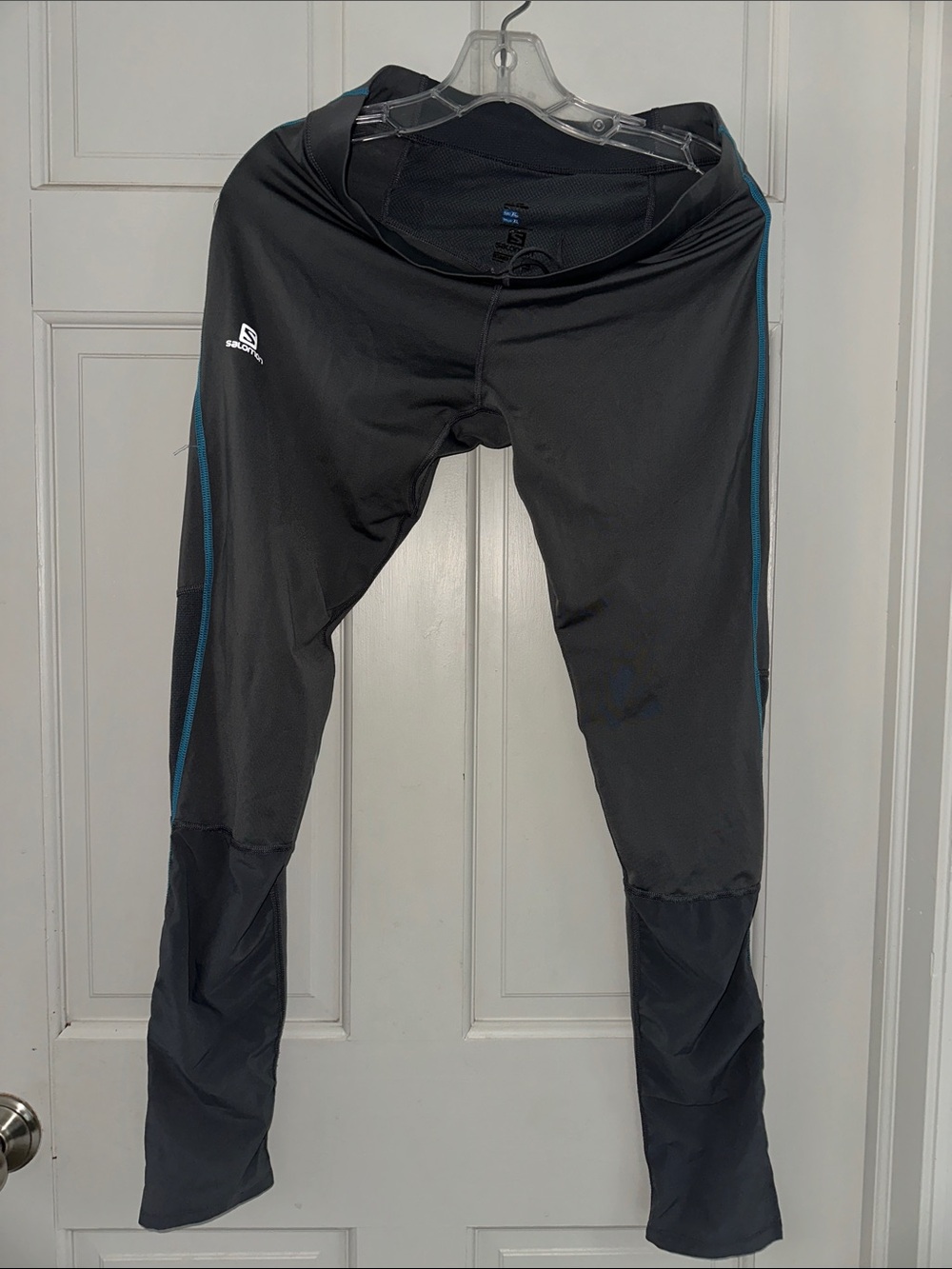Salomon men’s grey ski Leggings with Teal Side Stripe